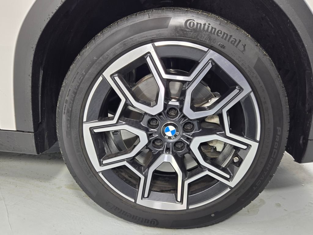 Certified 2025 BMW X2 xDrive28i w/ Convenience Package image 10