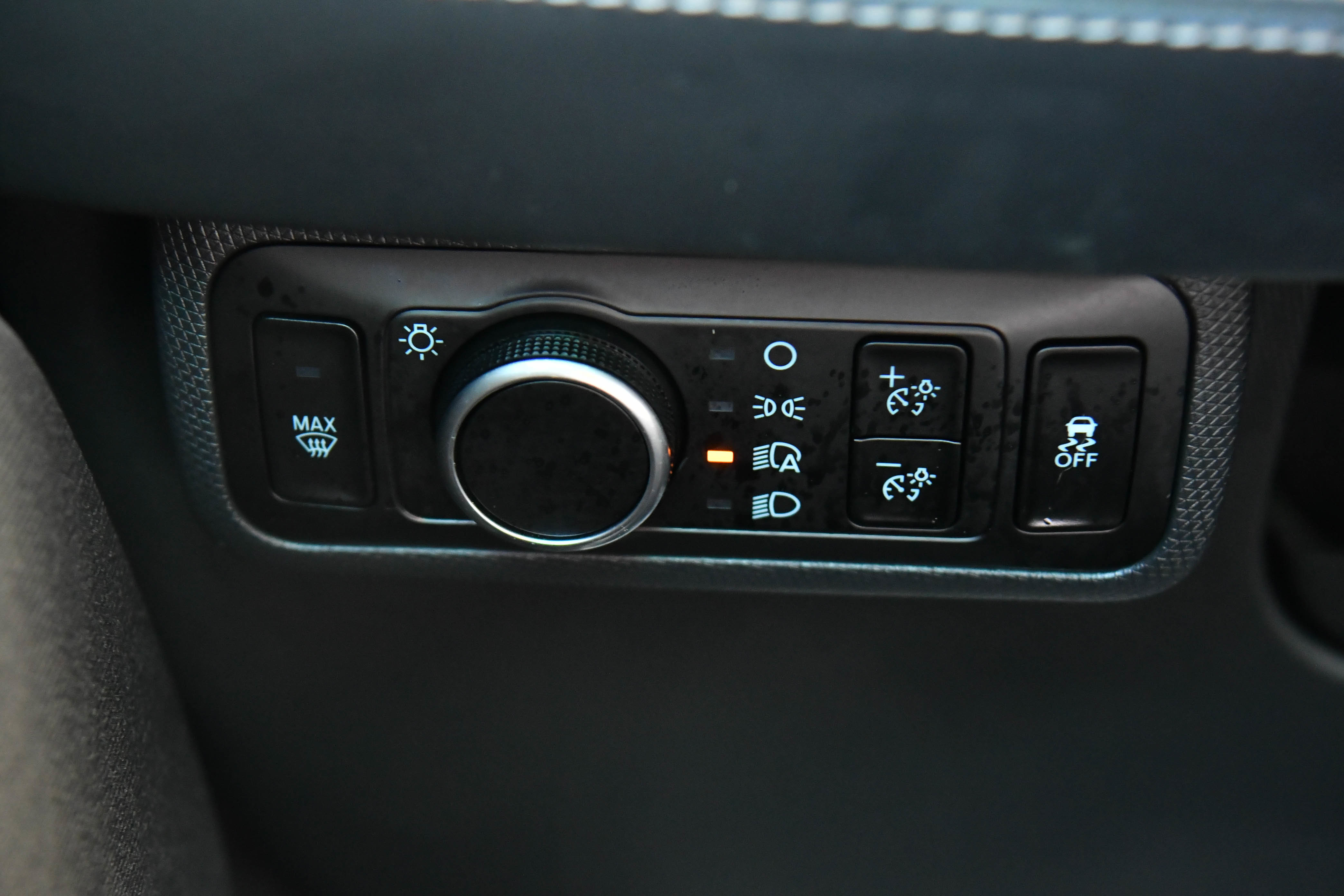 Used 2024 Ford Mustang Mach-E Select w/ Comfort Package Lite image 32