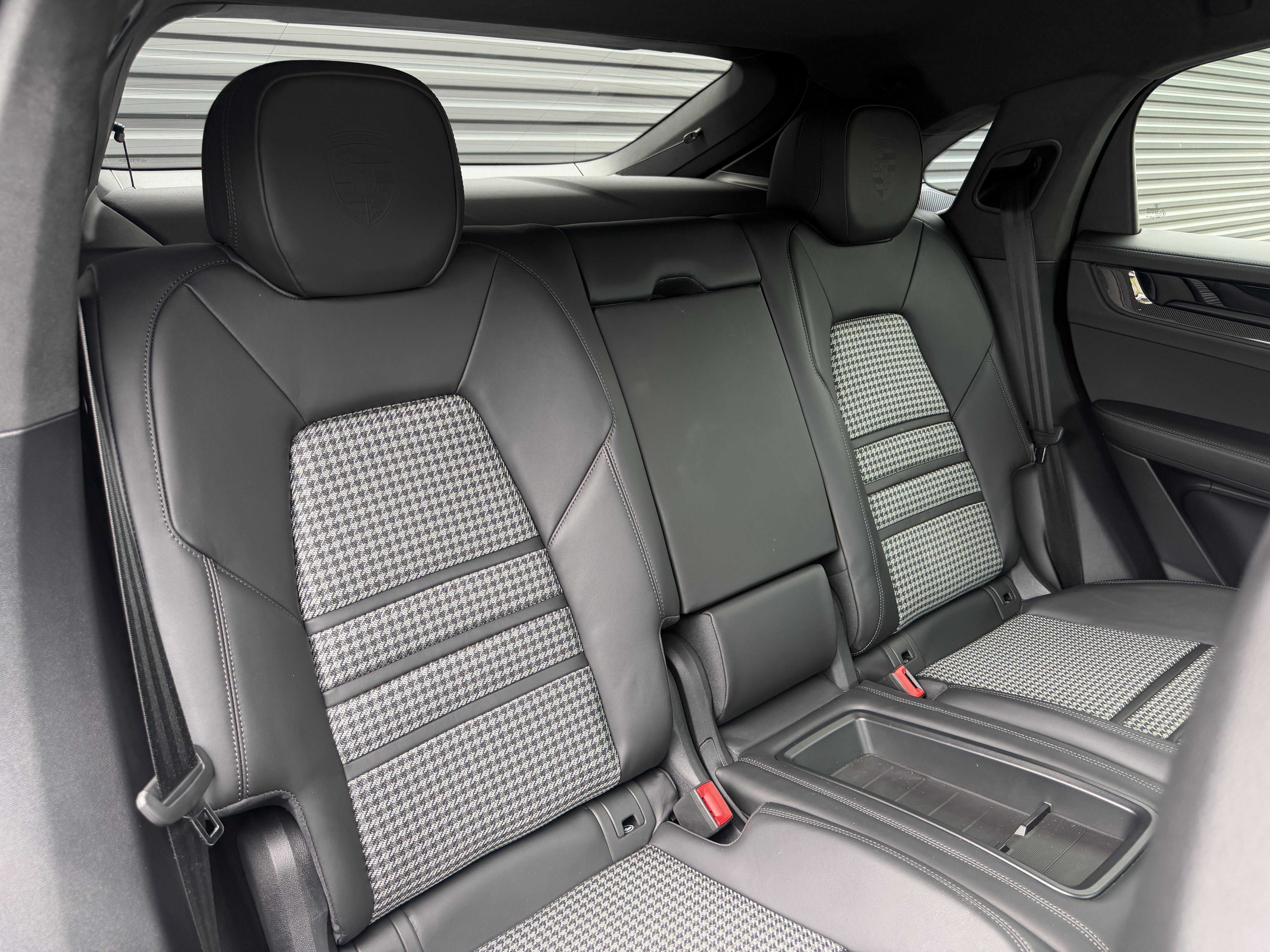 Certified 2026 Porsche Cayenne GTS AWD/4WD image 18