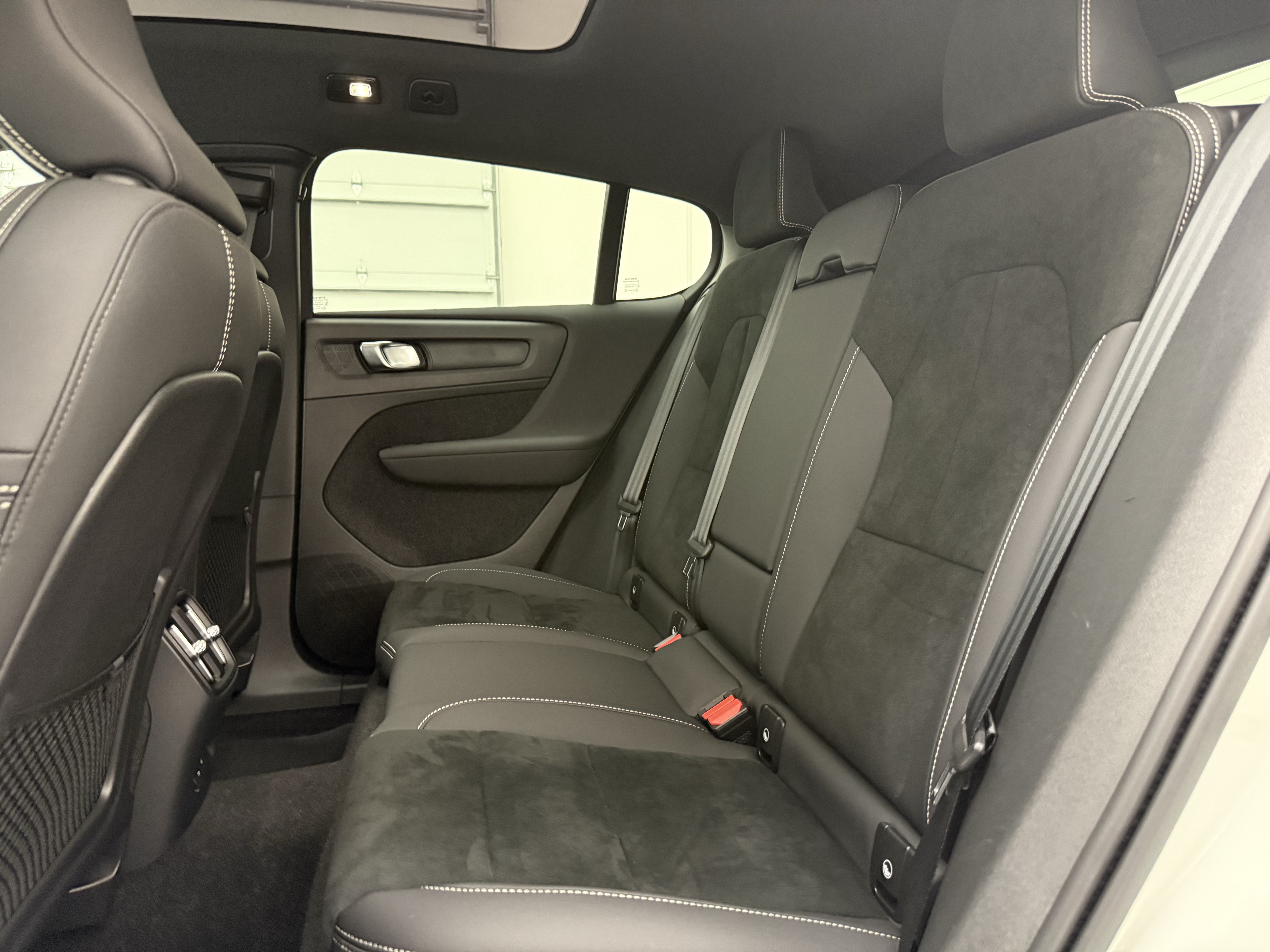 Certified 2023 Volvo C40 P8 Recharge Ultimate AWD/4WD image 26