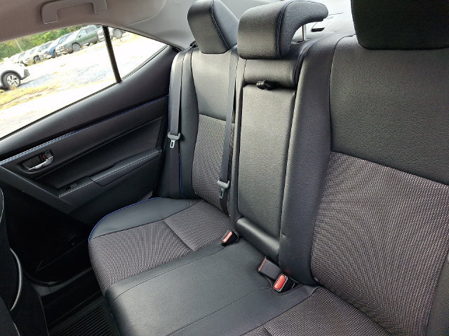Used 2019 Toyota Corolla SE FWD image 19