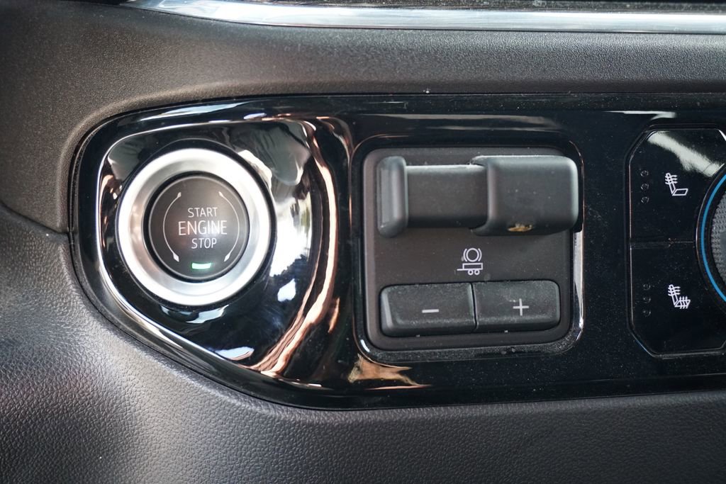 Used 2024 Chevrolet Silverado 1500 LT w/ Convenience Package II image 22