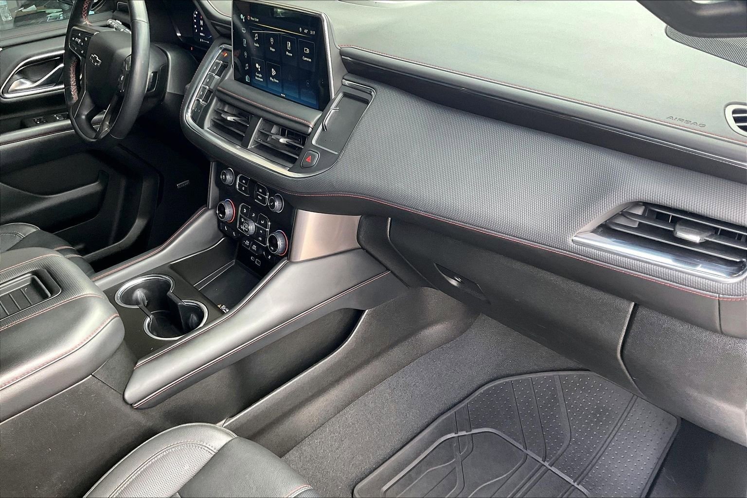 Used 2022 Chevrolet Suburban RST w/ Luxury Package image 21