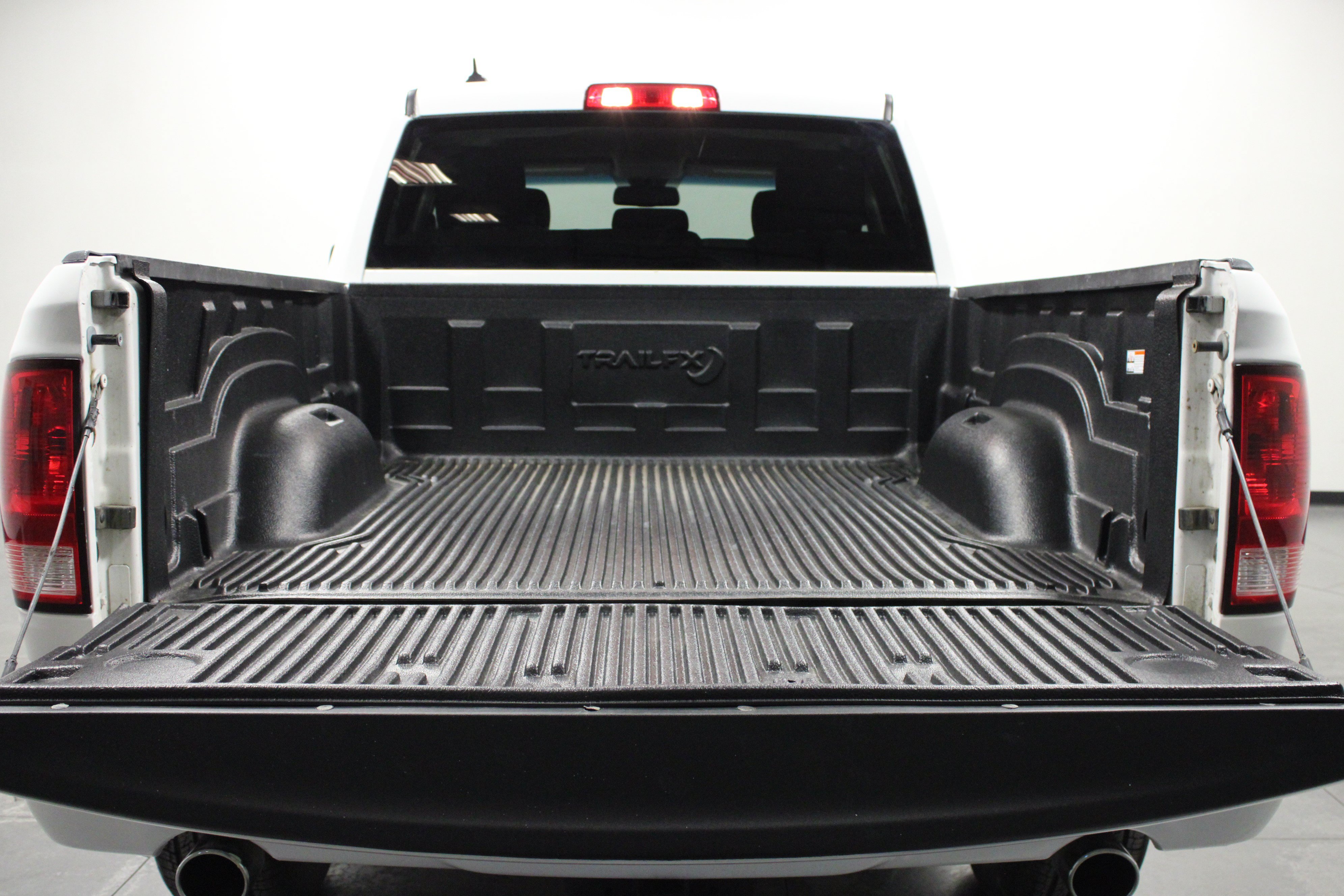Used 2019 RAM 1500 Express w/ Wheel & Sound Group AWD/4WD image 14