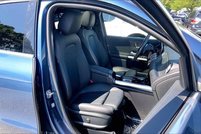 Certified 2023 Mercedes-Benz GLA 250 4MATIC w/ Premium Package image 7