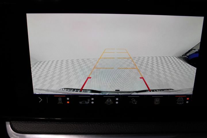 Used 2025 GMC Sierra 2500 Denali image 4