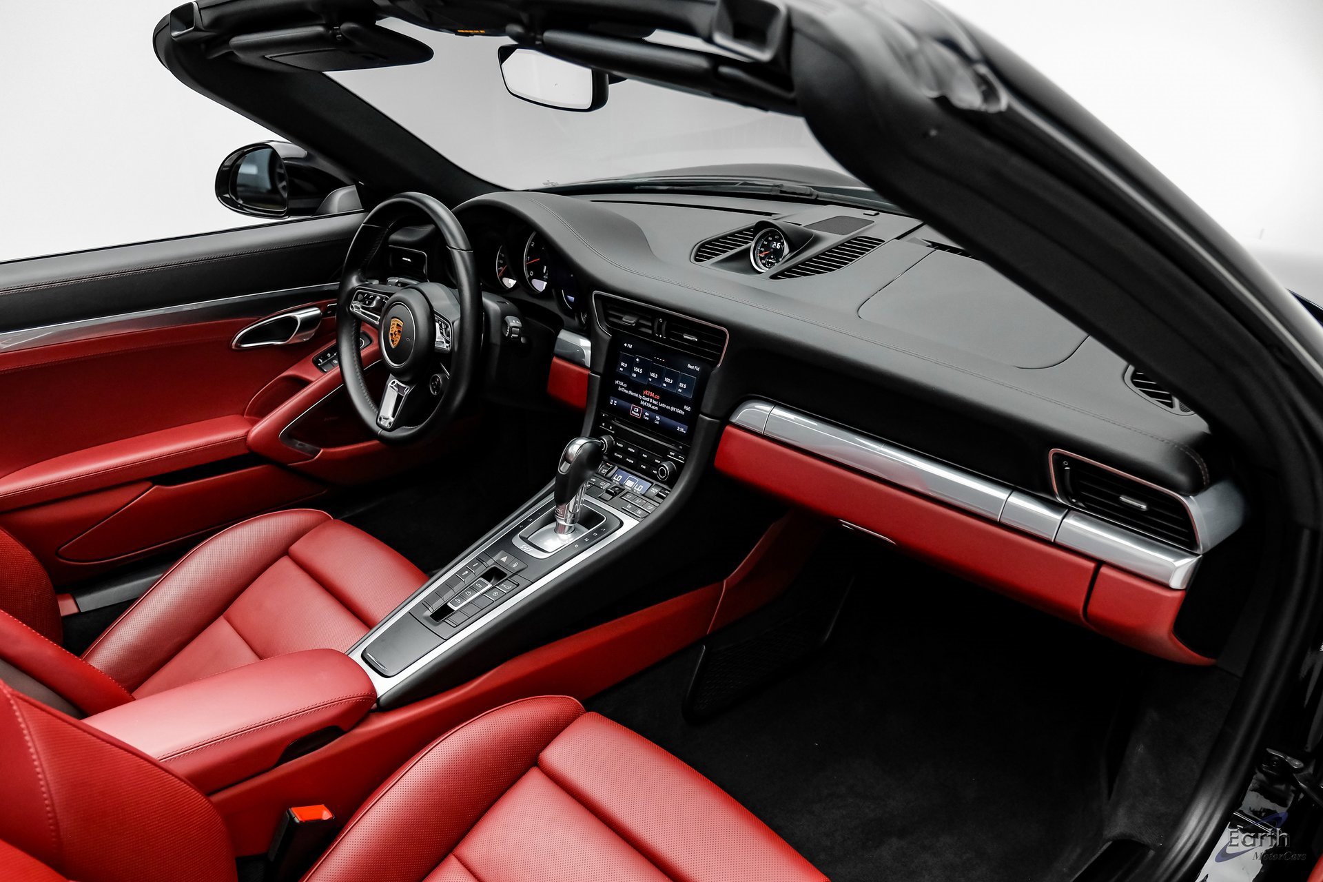 Used 2019 Porsche 911 Turbo image 48