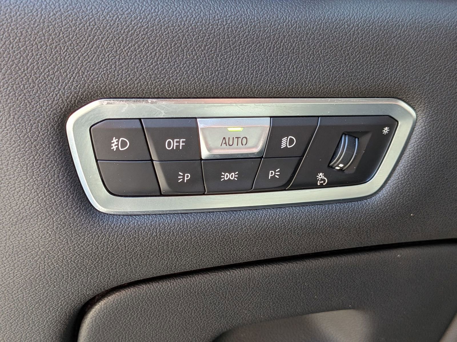 Used 2020 BMW X5 xDrive40i AWD/4WD image 17