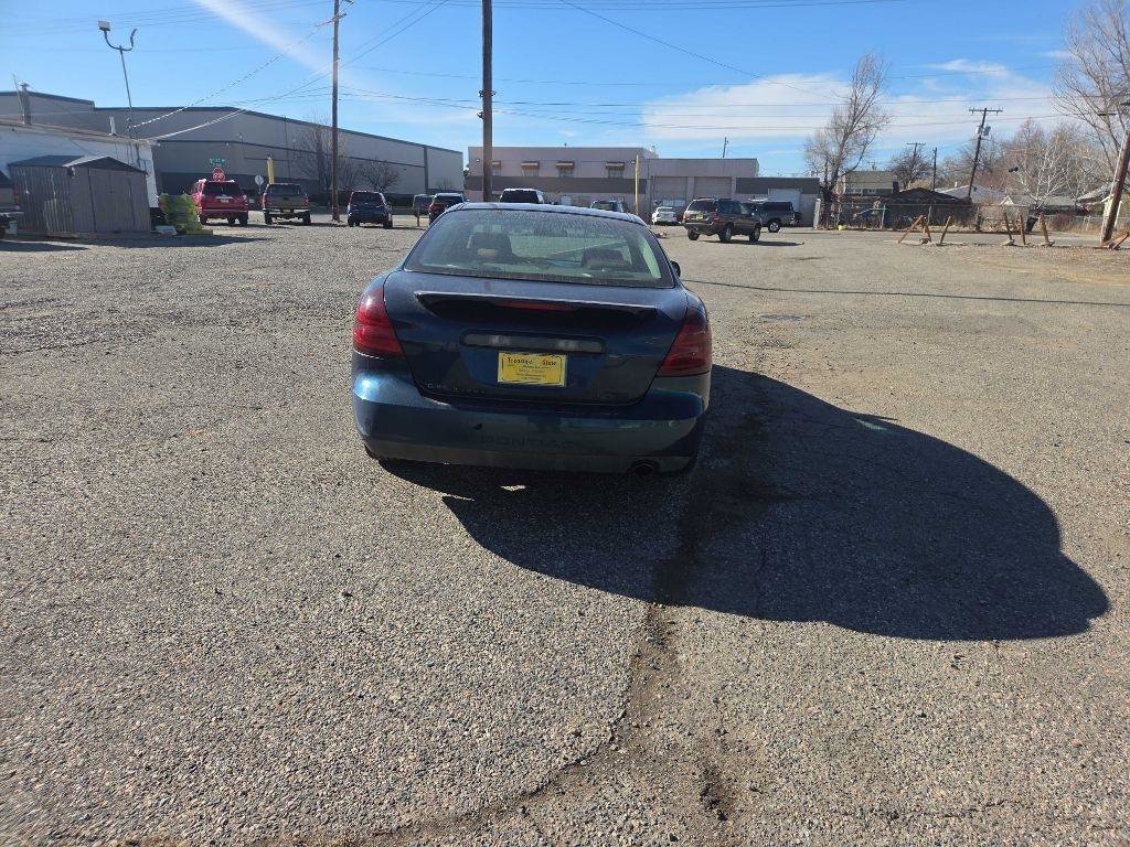 Used 2006 Pontiac Grand Prix w/ Preferred Package image 4