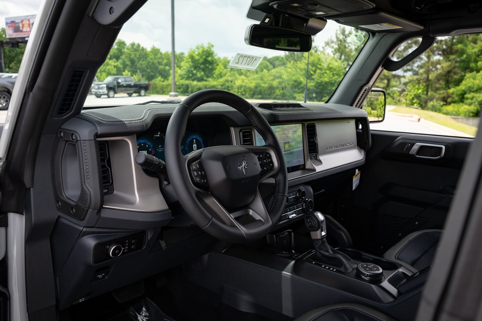 New 2026 Ford Bronco Outer Banks w/ Sasquatch Package AWD/4WD image 13