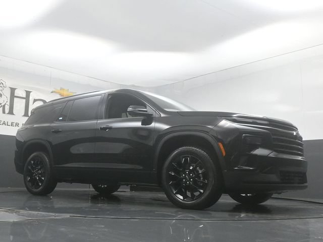 New 2026 Chevrolet Traverse LT w/ Midnight/Sport Edition FWD image 2