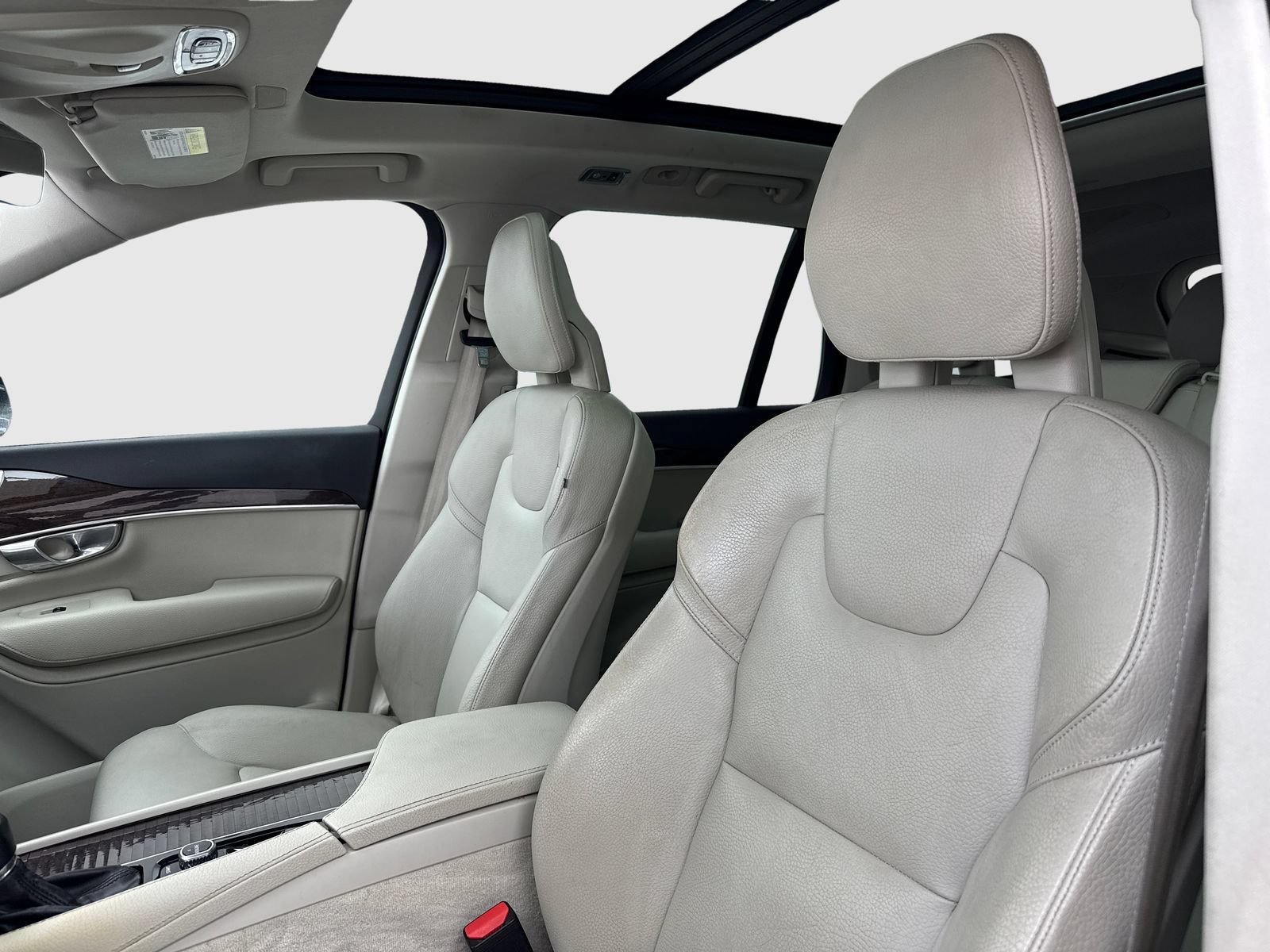 Used 2016 Volvo XC90 T6 Momentum w/ Protection Package Plus AWD/4WD image 15