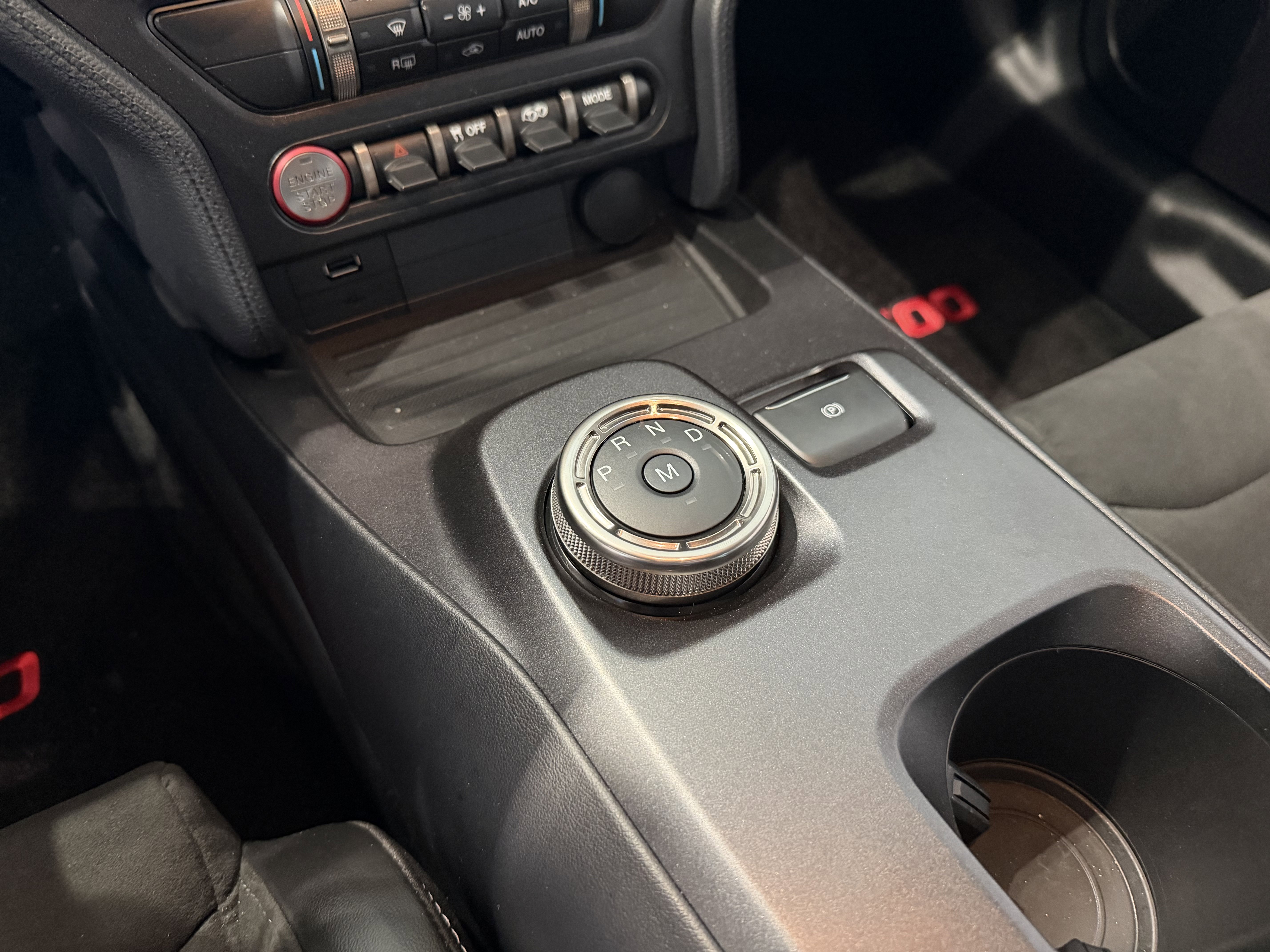 Used 2020 Ford Mustang Shelby GT500 w/ Carbon Fiber Track Pack image 12