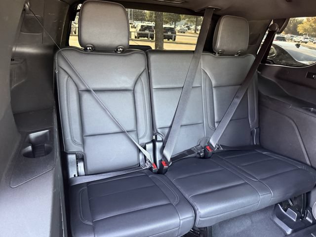 Used 2021 Chevrolet Tahoe Z71 w/ Luxury Package AWD/4WD image 30