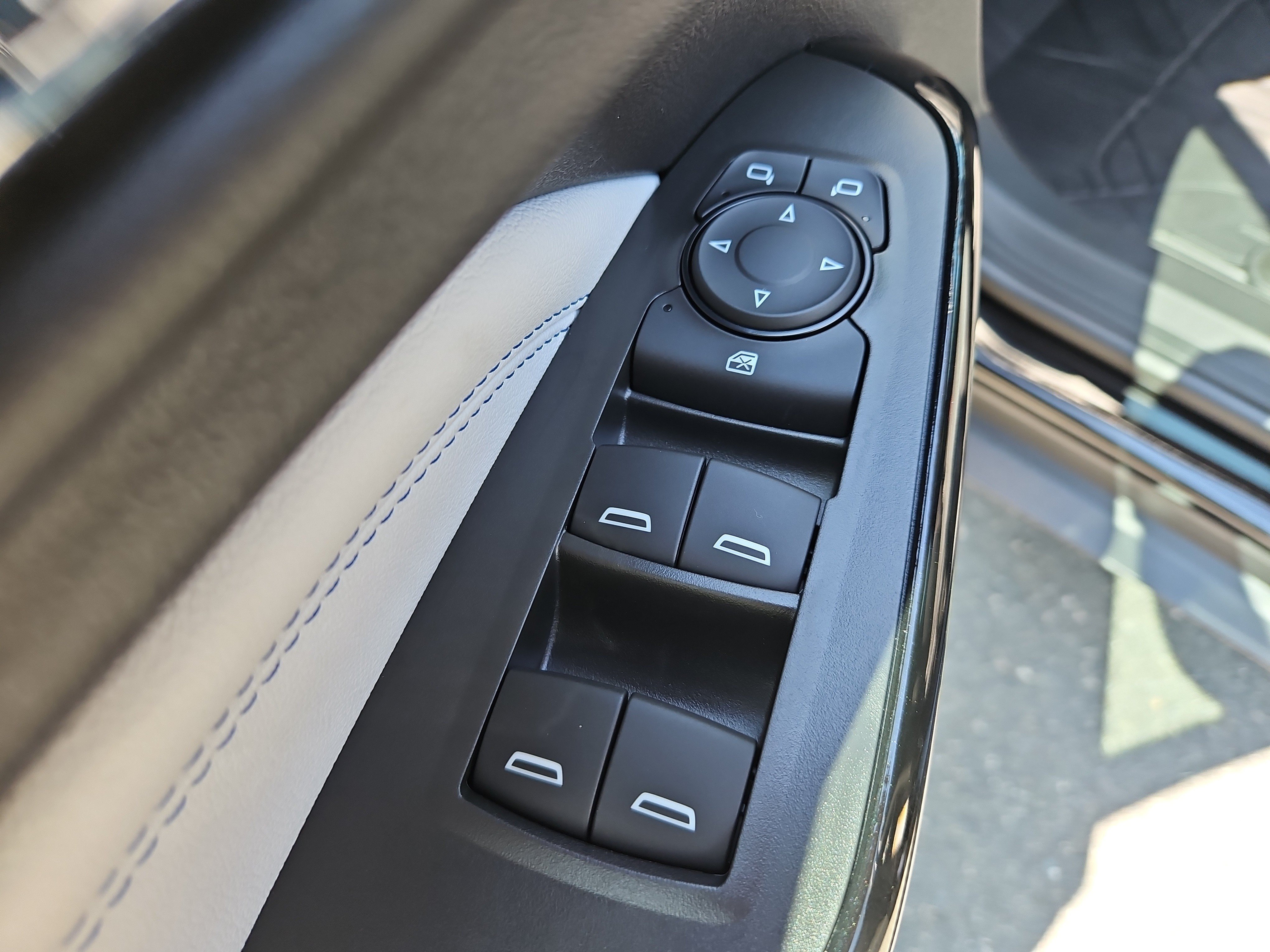 New 2026 Chevrolet Trax LT FWD image 14