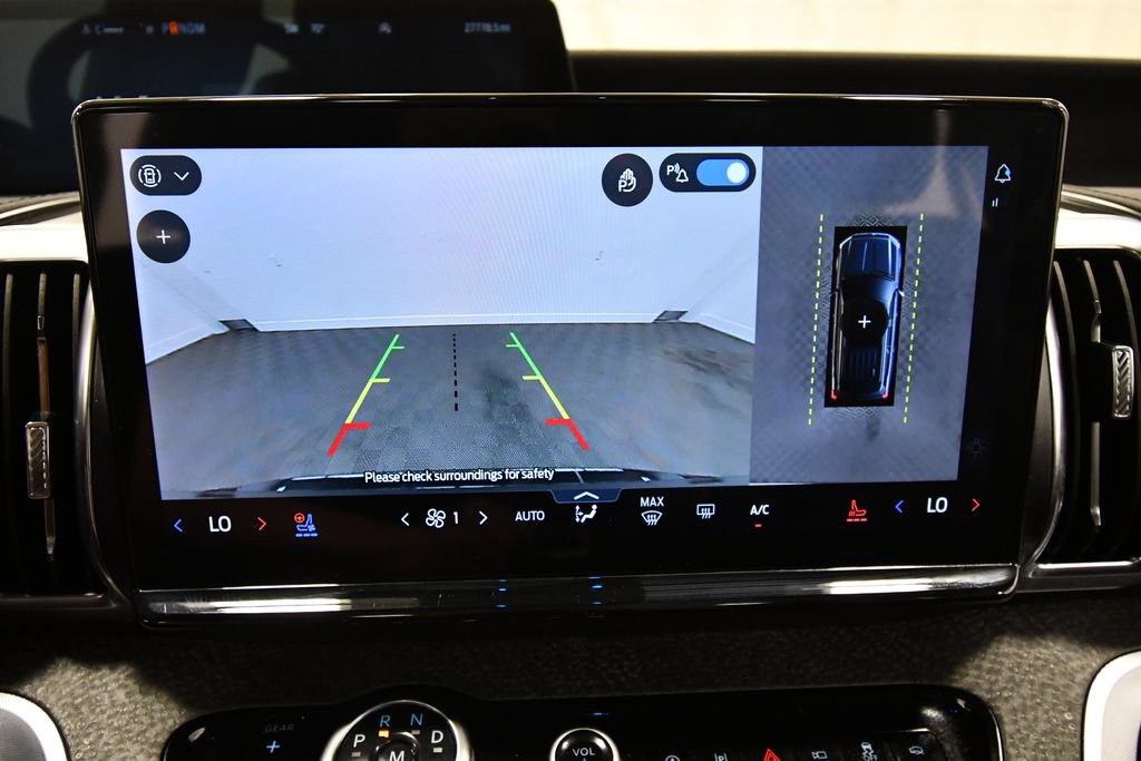 Used 2025 Ford Expedition Tremor AWD/4WD image 26