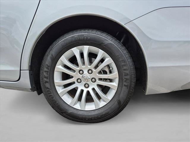 Used 2015 Toyota Sienna XLE FWD image 25
