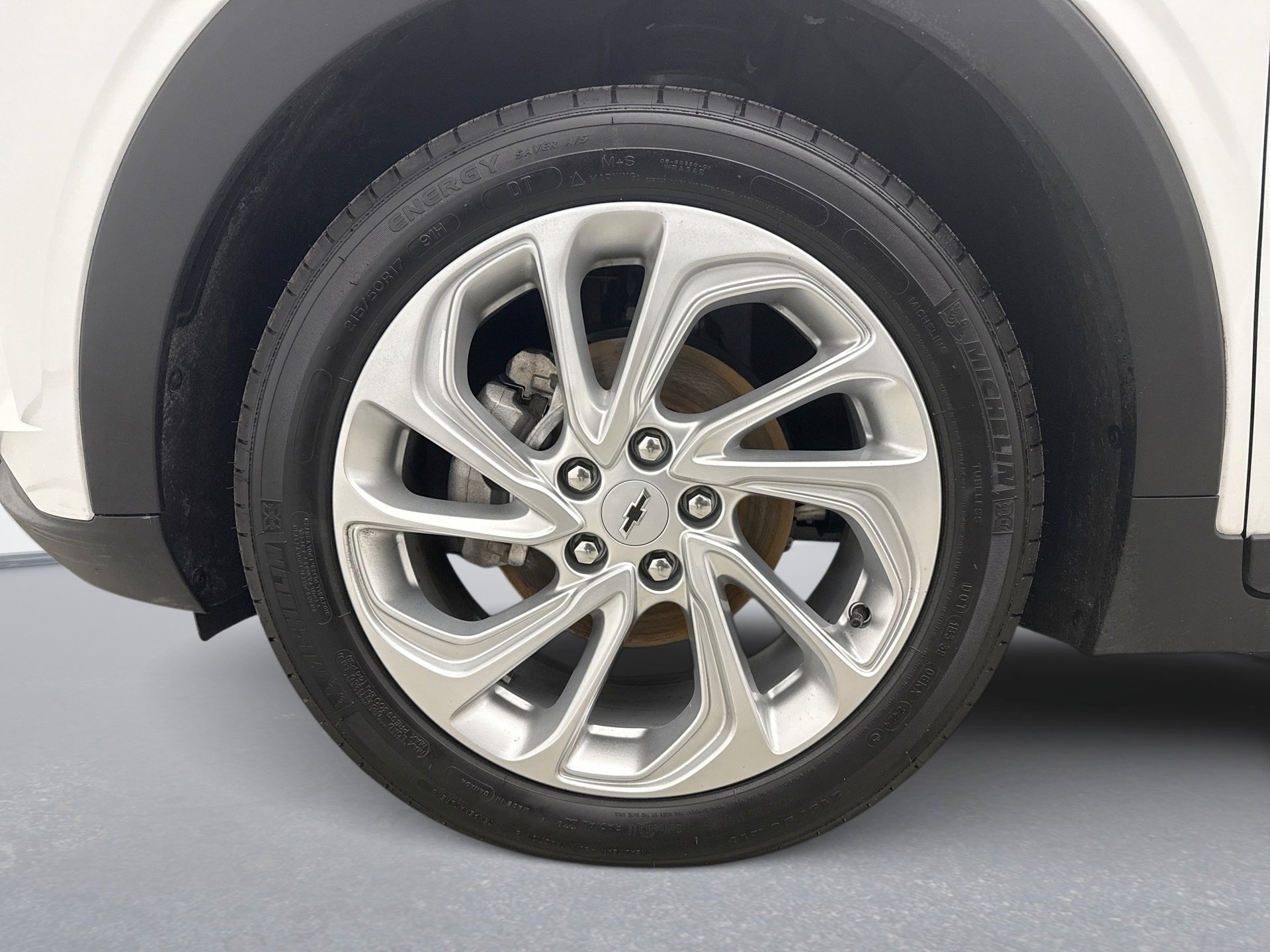 Used 2022 Chevrolet Bolt EUV LT w/ Comfort Package image 24