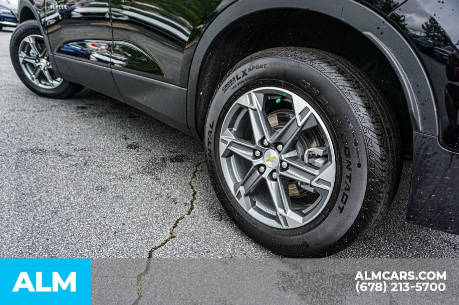 Used 2025 Chevrolet Blazer LT FWD image 16