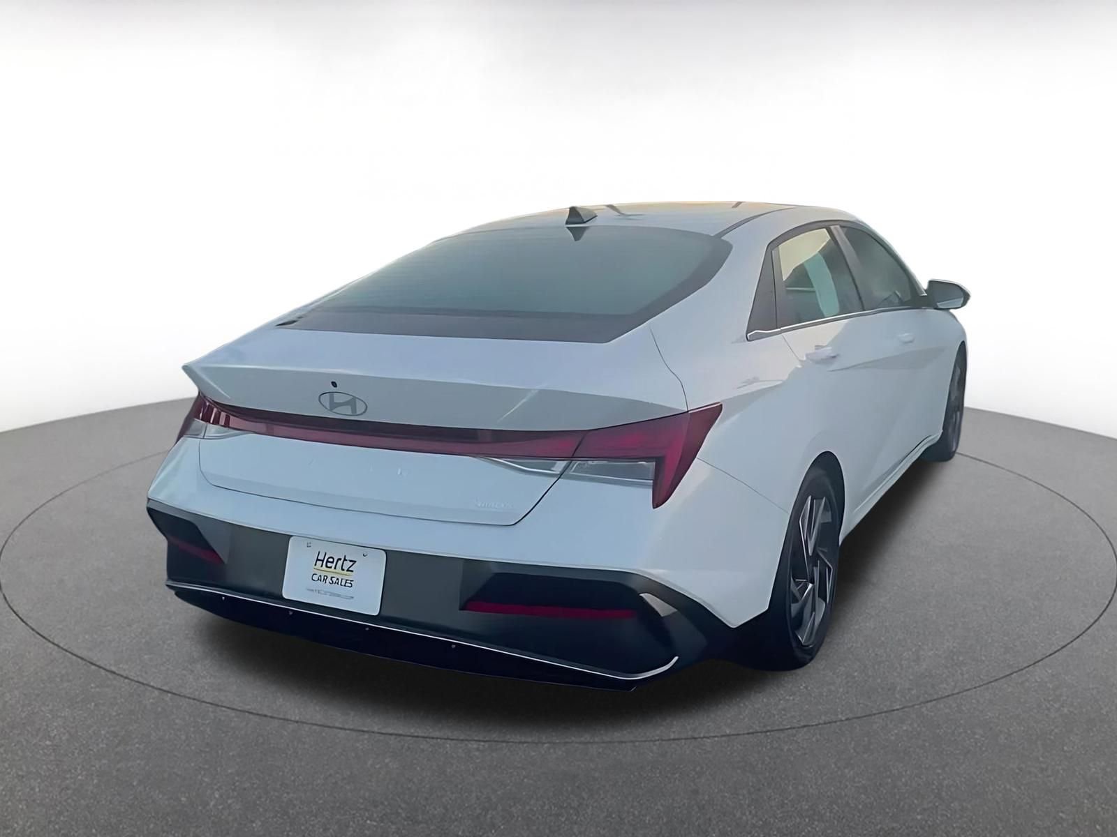 Used 2025 Hyundai Elantra Limited image 14