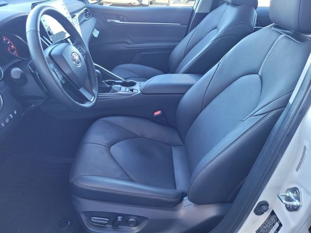 Used 2023 Toyota Camry XSE w/ Navigation Package image 15