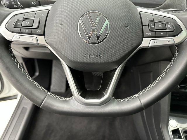 Certified 2022 Volkswagen Tiguan SE w/ Panoramic Sunroof Package image 15
