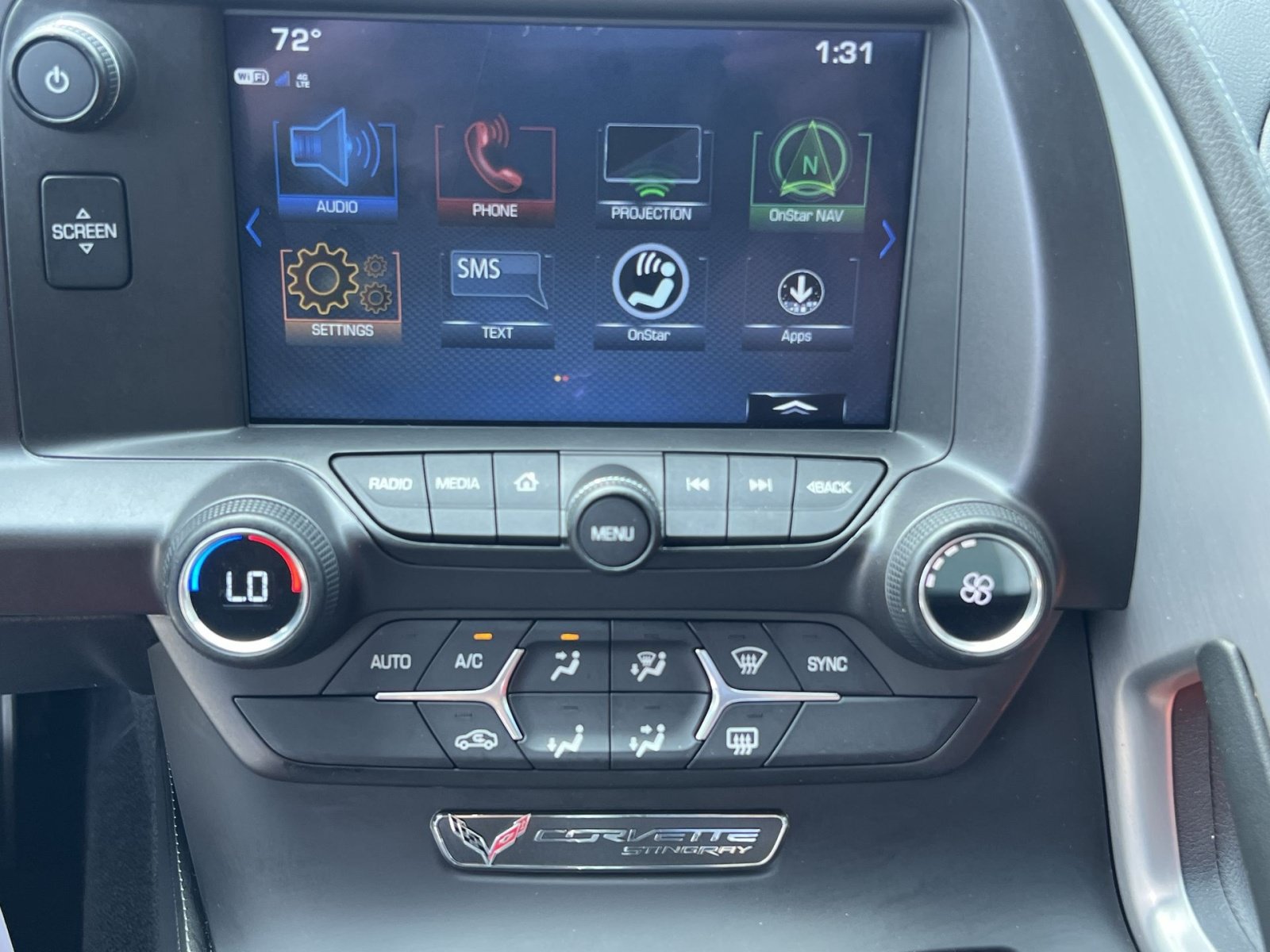 Used 2019 Chevrolet Corvette Stingray Coupe w/ 1LT RWD image 21