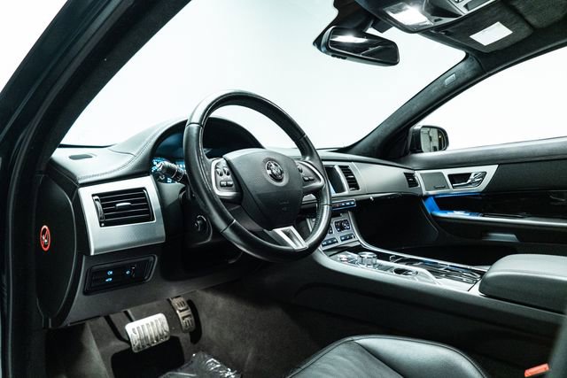 Used 2015 Jaguar XF Sport AWD/4WD image 22