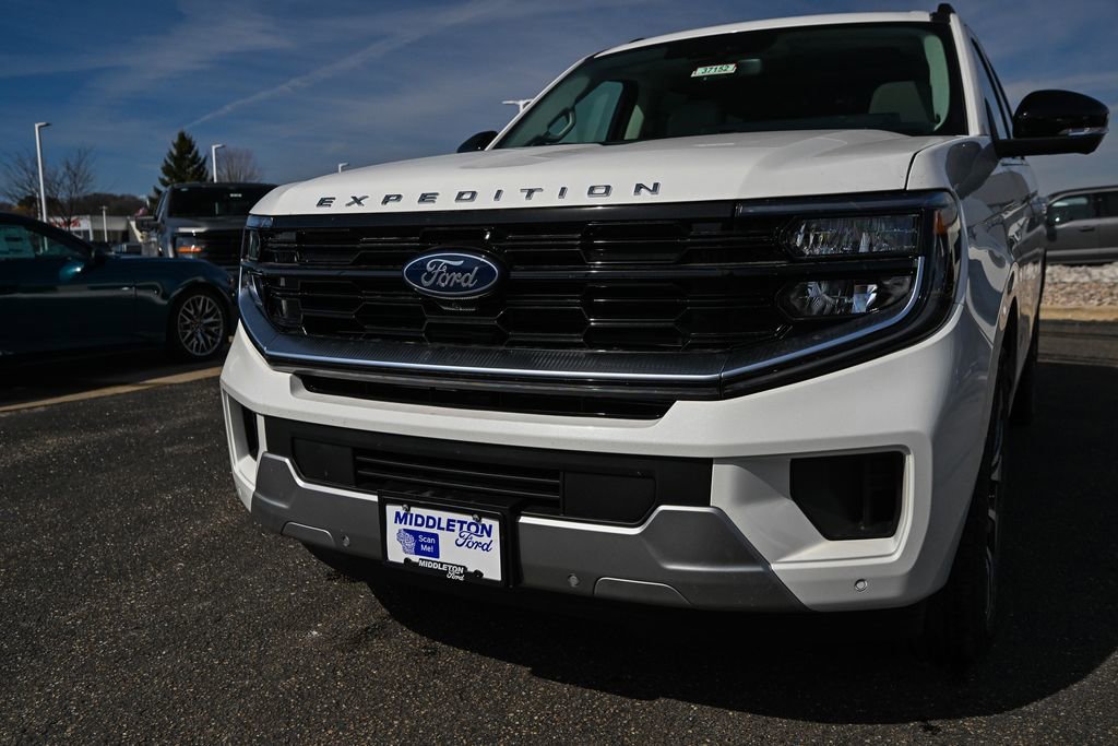 New 2026 Ford Expedition Platinum w/ Driver's Package image 11