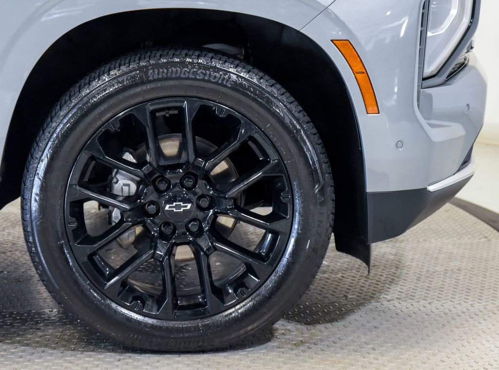 Used 2025 Chevrolet Tahoe High Country w/ Sun And Tow Package AWD/4WD image 15