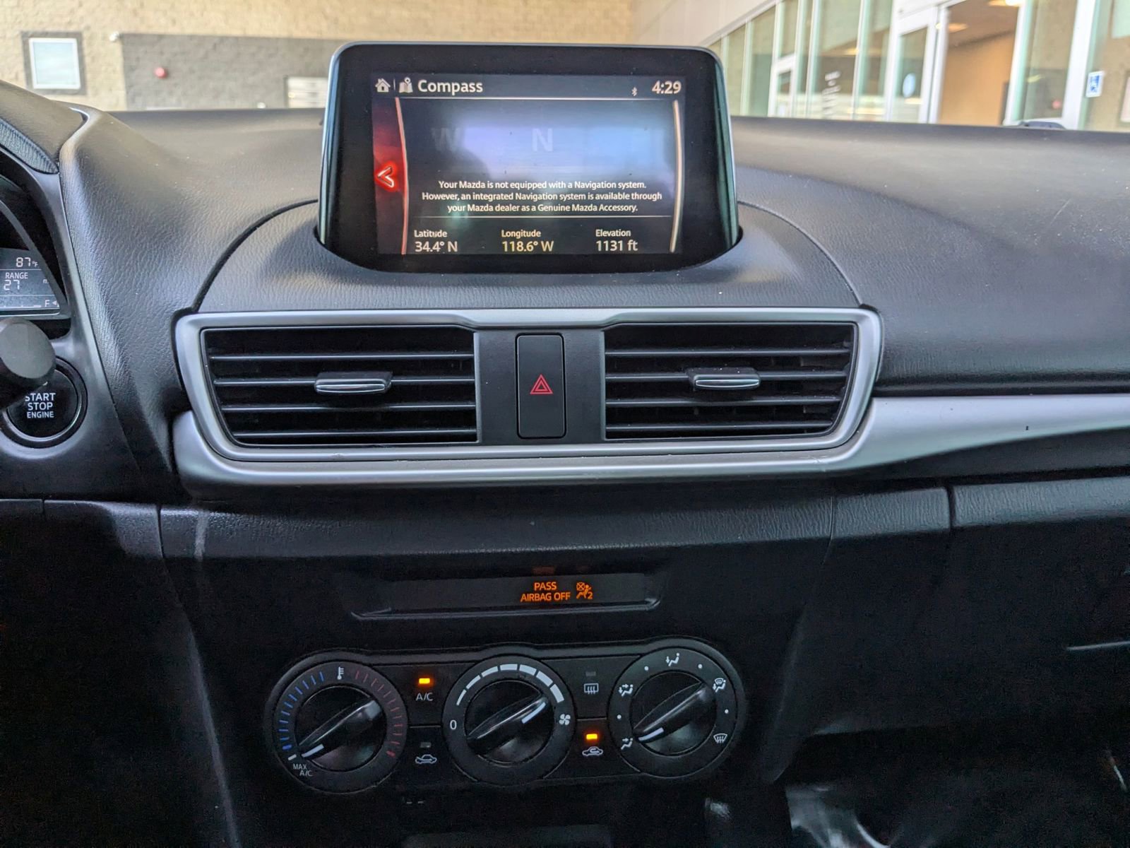 Used 2017 MAZDA MAZDA3 Sport FWD image 20