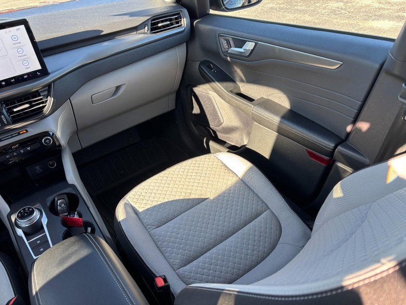 Used 2023 Ford Escape Active w/ Tech Pack #2 AWD/4WD image 15