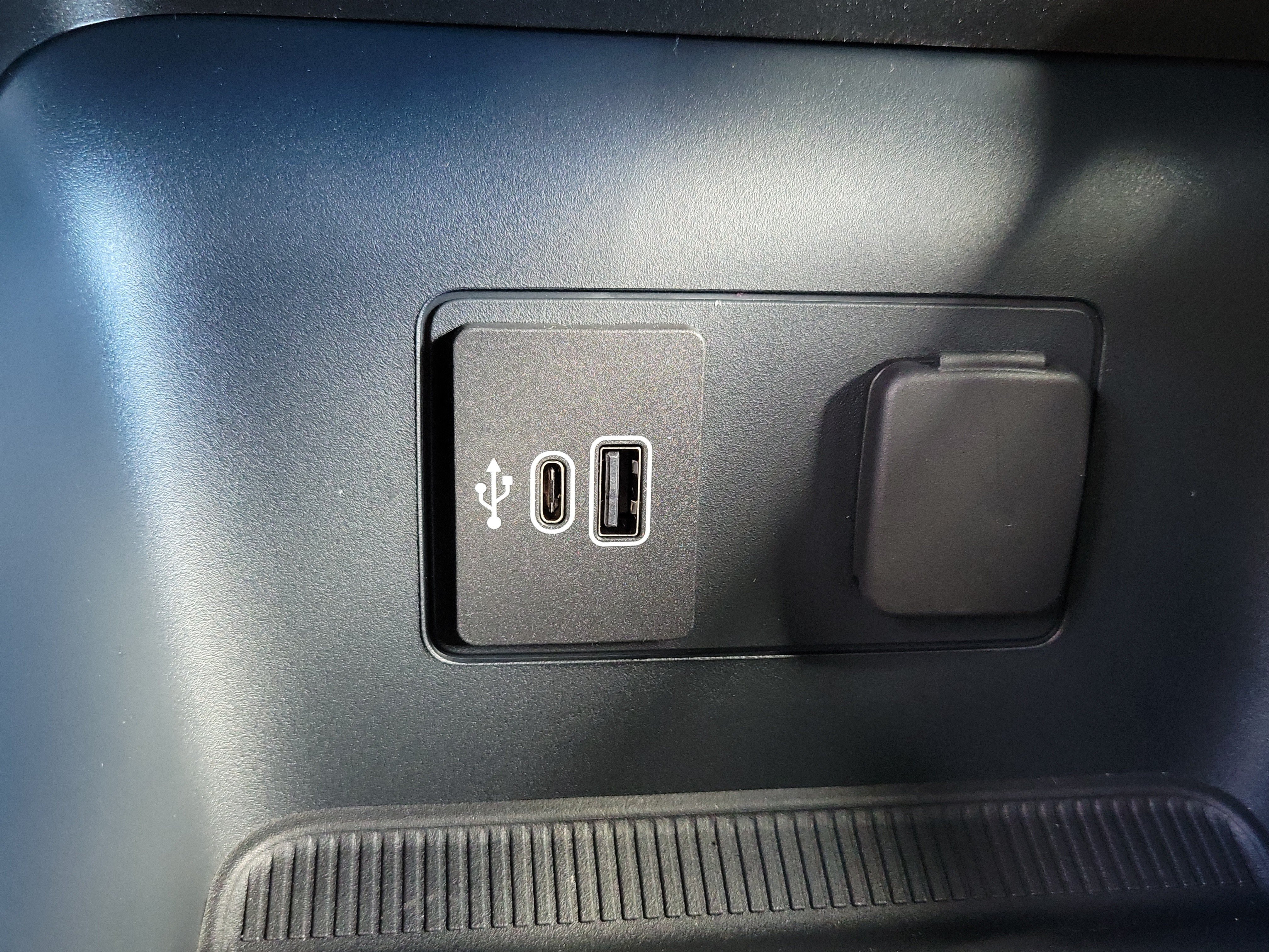 New 2027 Ford Explorer ST-Line w/ ST-Line Street Pack RWD image 12