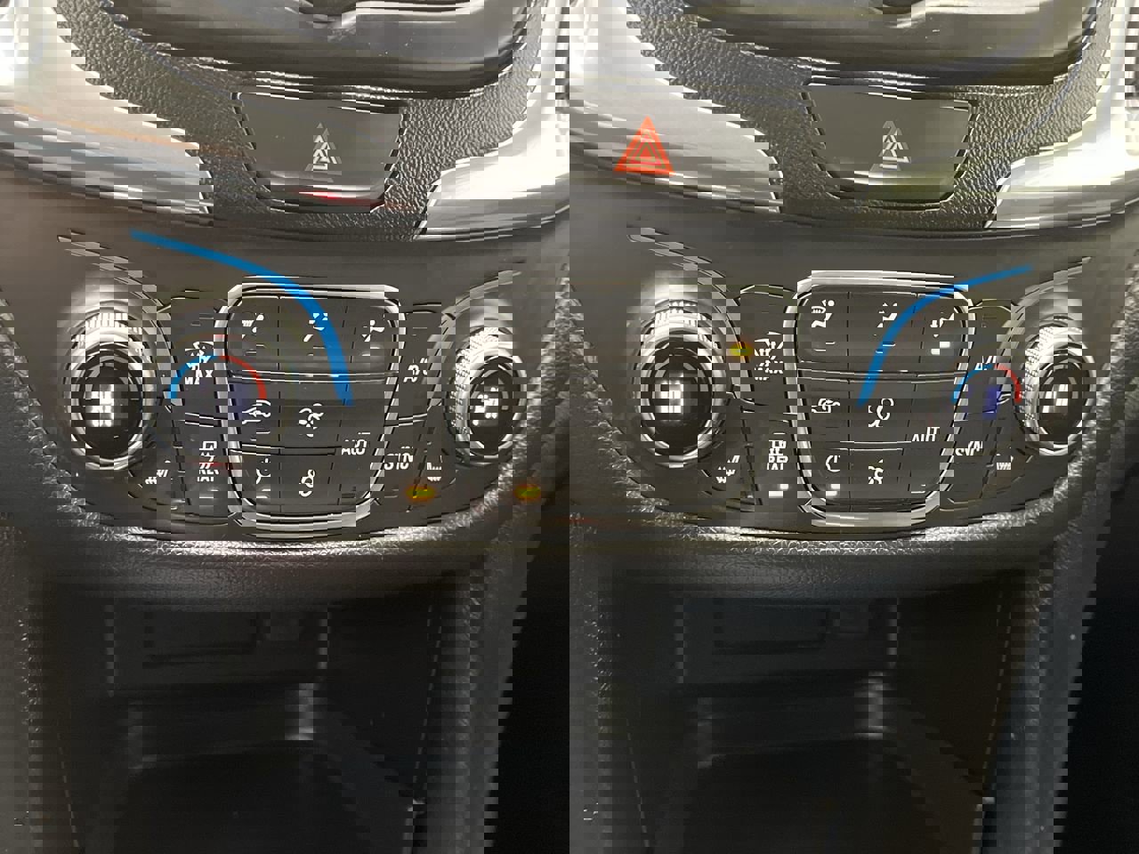 Used 2020 Chevrolet Equinox LT image 20