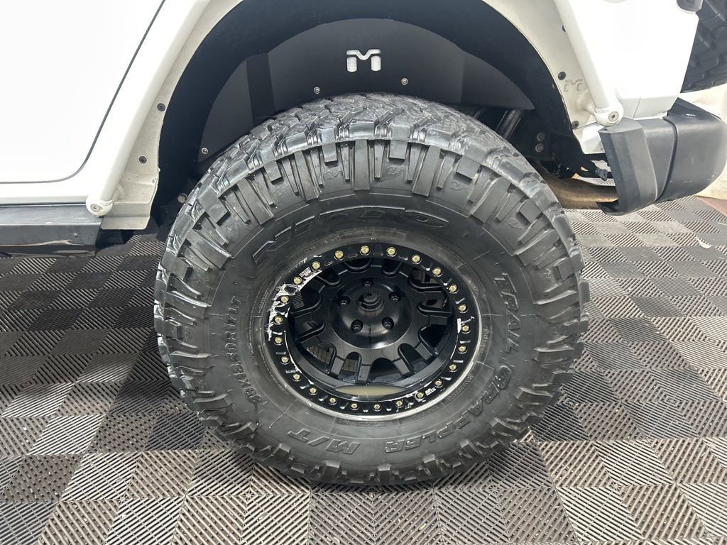 Used 2021 Jeep Wrangler Unlimited Rubicon w/ Dual Top Group AWD/4WD image 28