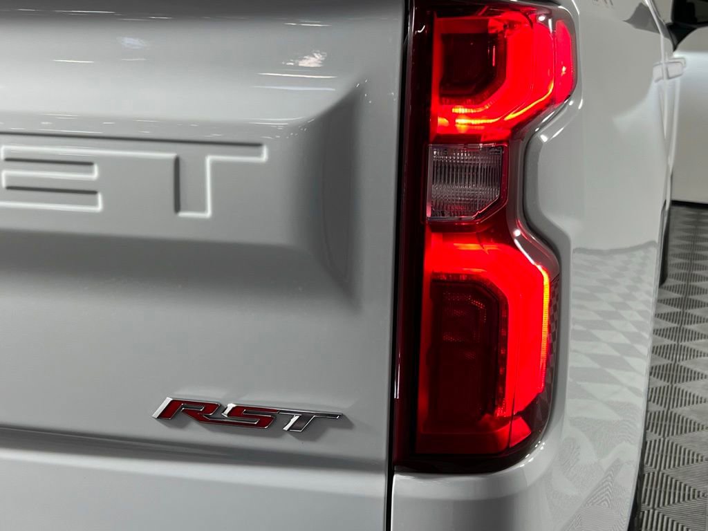 Used 2024 Chevrolet Silverado 1500 RST image 12