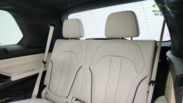 Used 2026 BMW X7 M60i AWD/4WD image 29