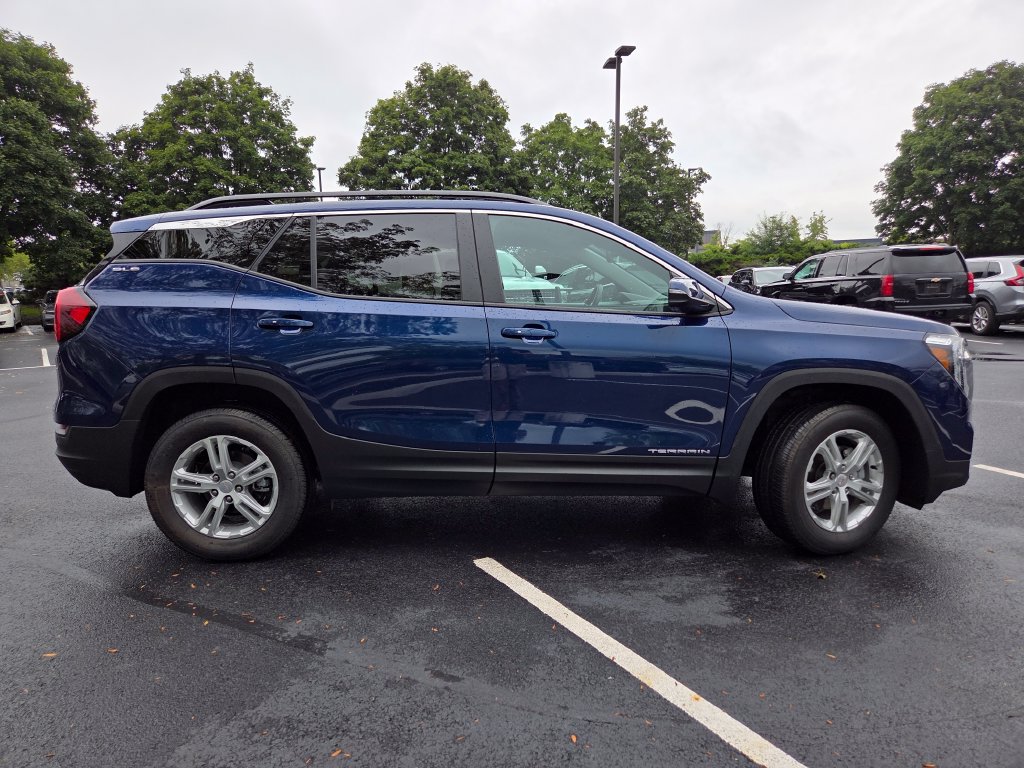 Used 2023 GMC Terrain SLE w/ Driver Convenience Package AWD/4WD image 25