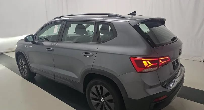 Used 2022 Volkswagen Taos S AWD/4WD image 2