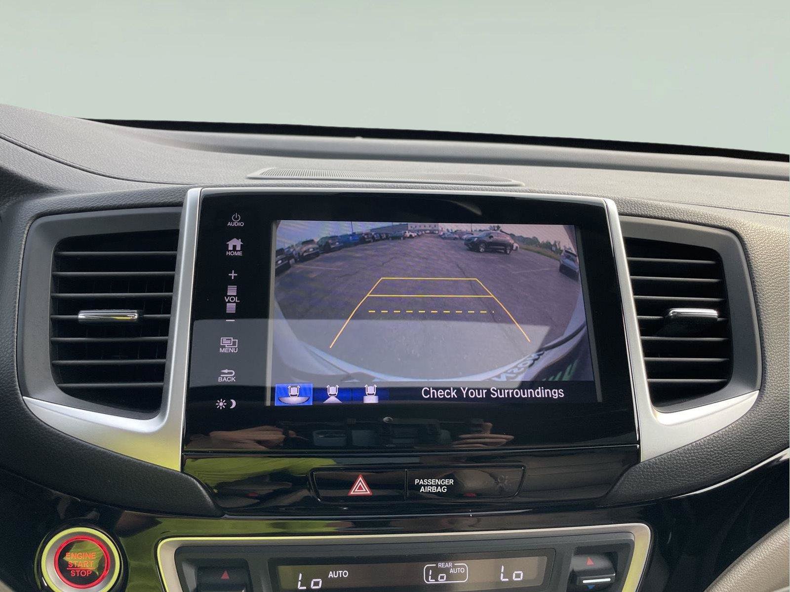Used 2018 Honda Pilot Touring image 29