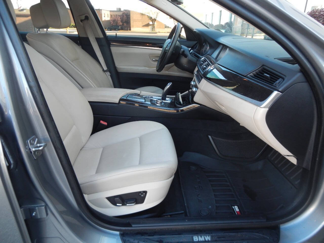 Used 2011 BMW 535i xDrive Sedan AWD/4WD image 37
