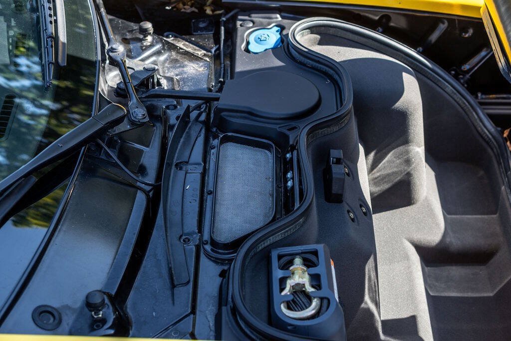 Used 2006 Ford GT RWD image 50