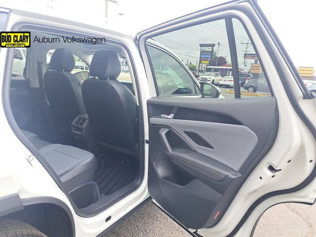 New 2026 Volkswagen Tiguan SE AWD/4WD image 15