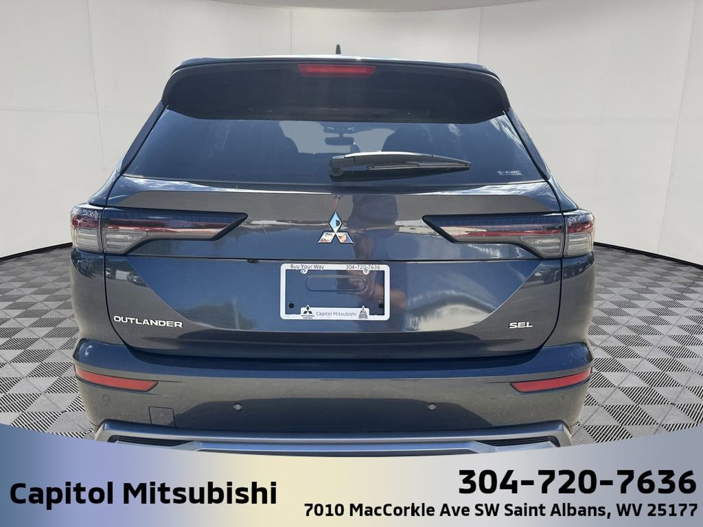 New 2025 Mitsubishi Outlander SEL image 6