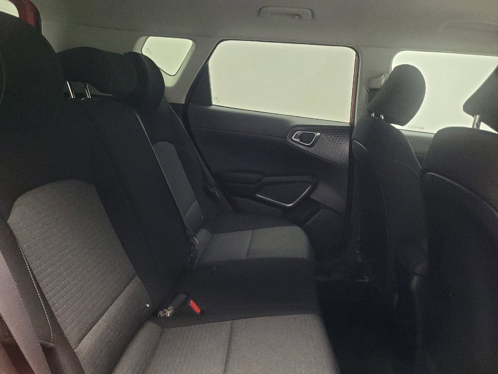 Used 2021 Kia Soul S image 19