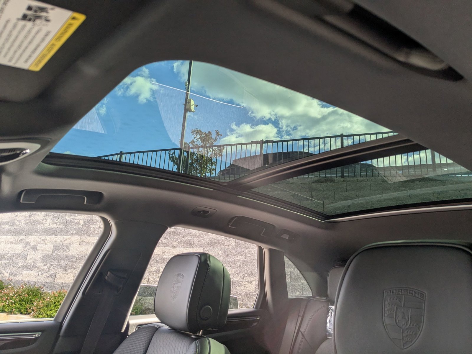 Certified 2026 Porsche Macan AWD/4WD image 27