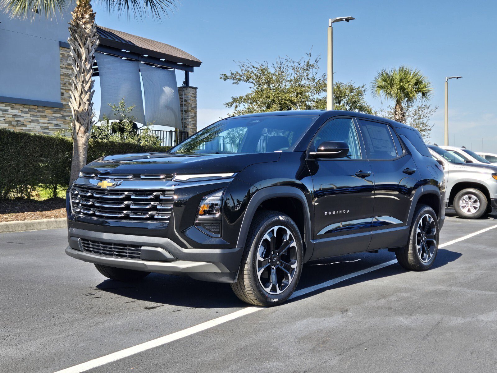 New 2026 Chevrolet Equinox LT w/ Convenience Package II image 2