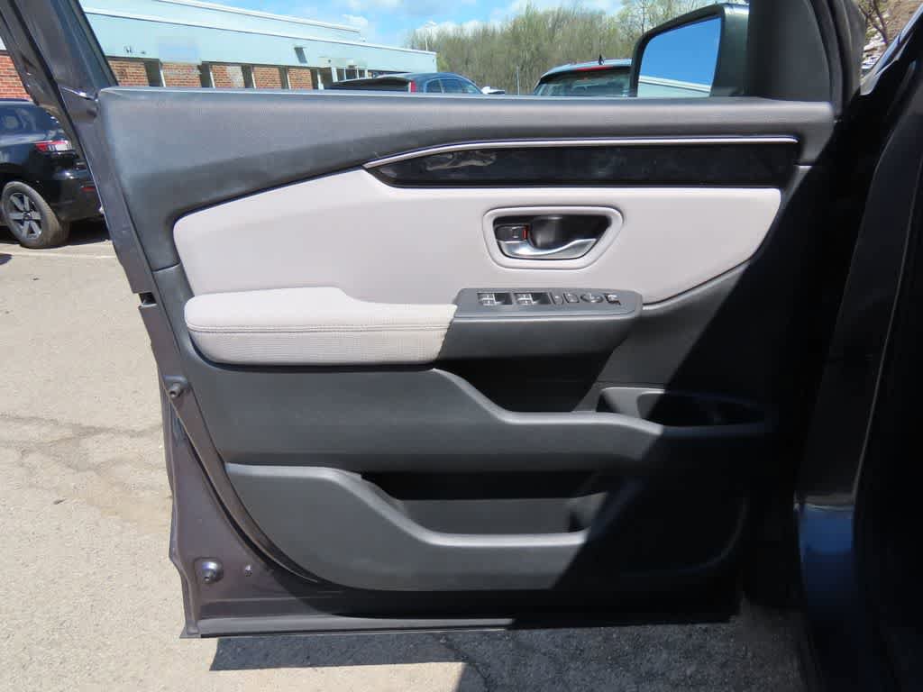 Used 2023 Honda Pilot LX image 17