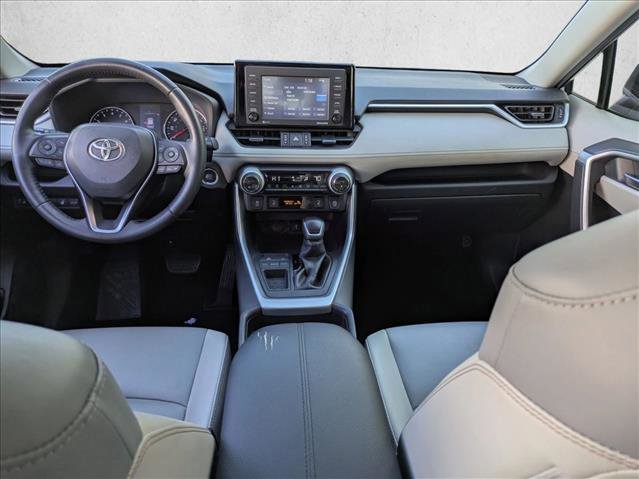 Certified 2020 Toyota RAV4 XLE Premium image 17