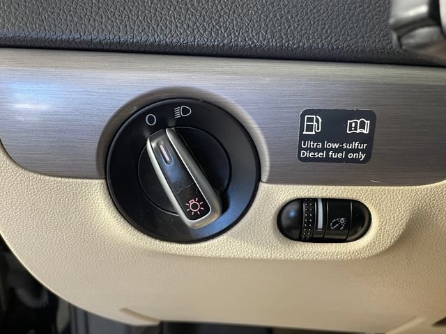 Used 2013 Volkswagen Jetta TDI FWD image 13